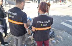 PBH identifica responsáveis e encontra descarte irregular de lixo em 10 de 44 pontos no Hipercentro 