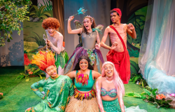 Folclore e consciência ambiental ocupam o palco do Teatro Francisco Nunes