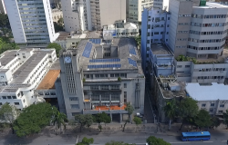 Vista aérea da fachada da Prefeitura de Belo Horizonte