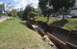  PBH inicia obras de recolocação de placas no Córrego Flor D´Água