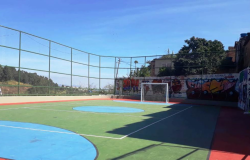 Foto de quadra de esportes, no Barreiro, após reforma da Prefeitura de Belo Horizonte