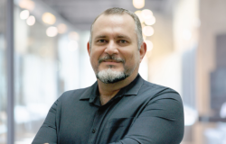Foto oficial - Carlos Roberto Bortone, Diretor de Sistemas e Informação da Prodabel (DSI - PB)