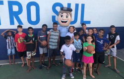 Projeto da PBH ensina jiu-jitsu e outros esportes a jovens do Morro do Papagaio