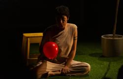 Teatro Marília apresenta performance que explora luto materno