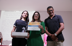 Estudante da rede municipal de BH recebe prêmio inédito da Controladoria-Geral da União