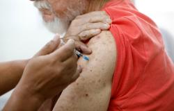 PBH aplica vacina contra a gripe em idosos e crianças de 6 meses a 5 anos