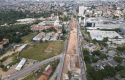 Obra na trincheira da avenida Cristiano Machado com Vilarinho. 
