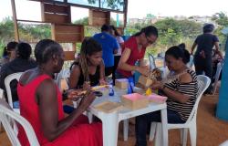 PBH realiza oficina de artesanato para moradores do Novo Aarão Reis 