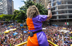 Foliões, turistas e ocupação hoteleira: entenda o crescimento do Carnaval de BH 