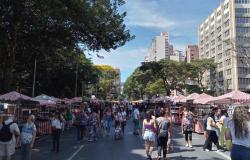 Feira da avenida Afonso Pena terá horário ampliado durante o mês de dezembro