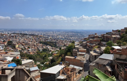 COP das Quebradas promove rolezinhos em vilas e favelas 