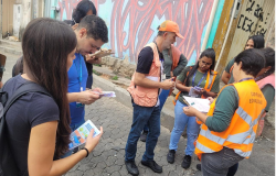 Prefeitura de BH realiza mutirão de limpeza no entorno do Córrego Acaba Mundo nesta segunda-feira (13)