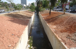 Prefeitura de BH conclui a recomposição do canal do Córrego Flor D’Água