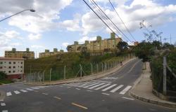 Construção de unidades habitacionais e recuperação ambiental na bacia do Córrego Santa Terezinha ft Antônio 