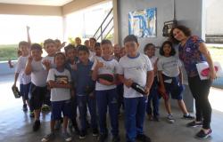 Cerca de treze alunos da Escola Municipal Padre Marzano Matias. 