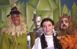 Atores caracterizados como os personagens principais de "O Mágico de Oz". Foto: Divulgação