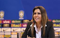 A ex-treinadora da Seleção Brasileira de Futebol Feminino Emily Lima, uma dos participantes do evento “Futebol Amador em Debate: 20 anos da Copa Centenário”